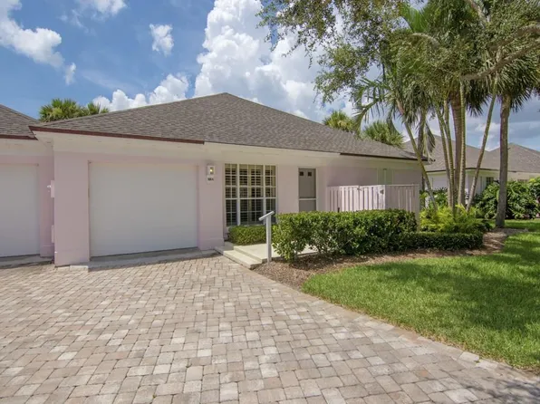 300 Harbour Dr APT A, Vero Beach, FL 32963