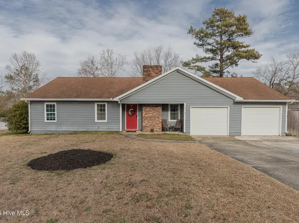2206 Bridle Trail, Midway Park, NC 28544