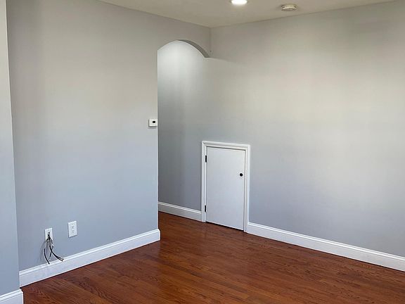 3rd image of 9421 210th St #1