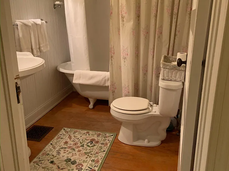 42 Mixer St — Photo 15
