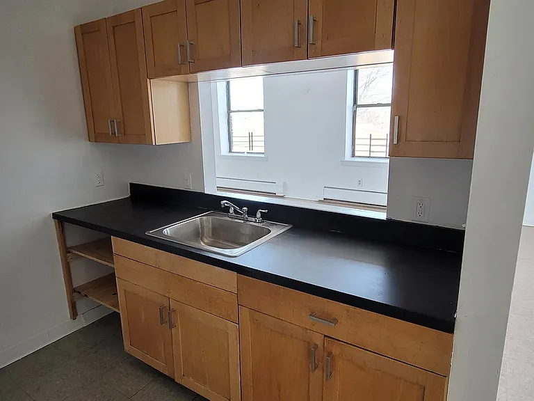 99 Rutgers Ave #4C — Photo 13