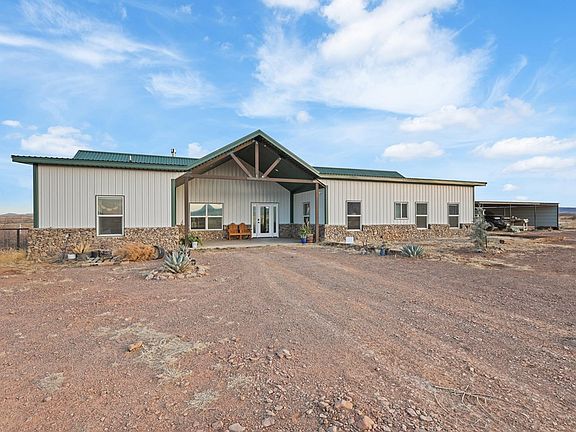 3rd image of 238 Sendero Horse Thief Rd