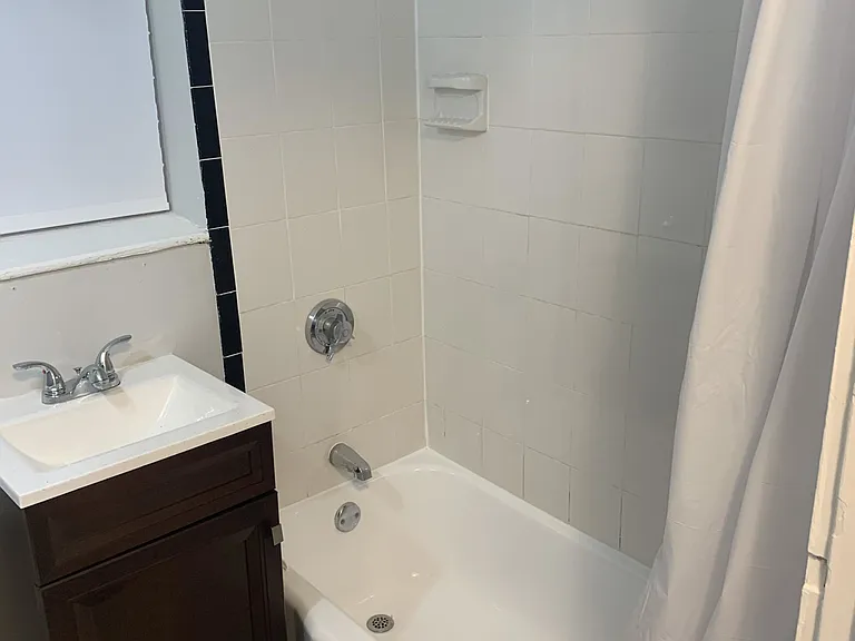 1683 Commonwealth Ave #25 — Photo 11
