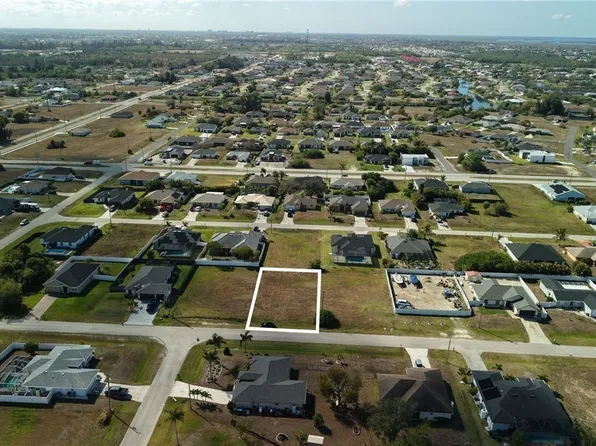 2502 NW 1st St, Cape Coral, FL 33993