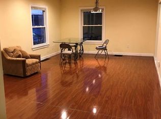 25 Mercer St, Middletown, NY 10940