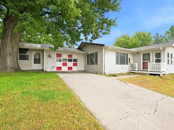 53 9th St, Woodbine, IA 51579