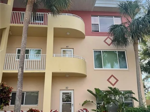 2021 Shangrila Dr APT 60, Clearwater, FL 33763
