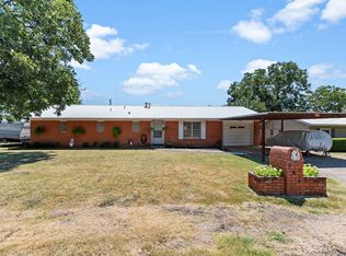 741 E 6th St, Baird, TX 79504