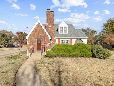 412 Sunset Dr, Salina, KS, 67401