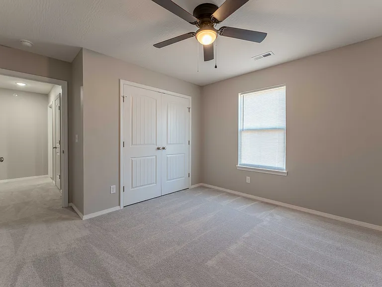 Oakwood Heights Townhomes — Photo 38