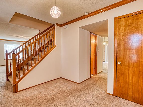2nd image of 4333 Loma Del Norte Dr