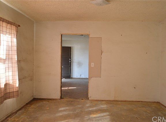 2nd image of 18790 Jurupa Ave