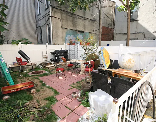 Rented by Rental Solutions Inc | media 13