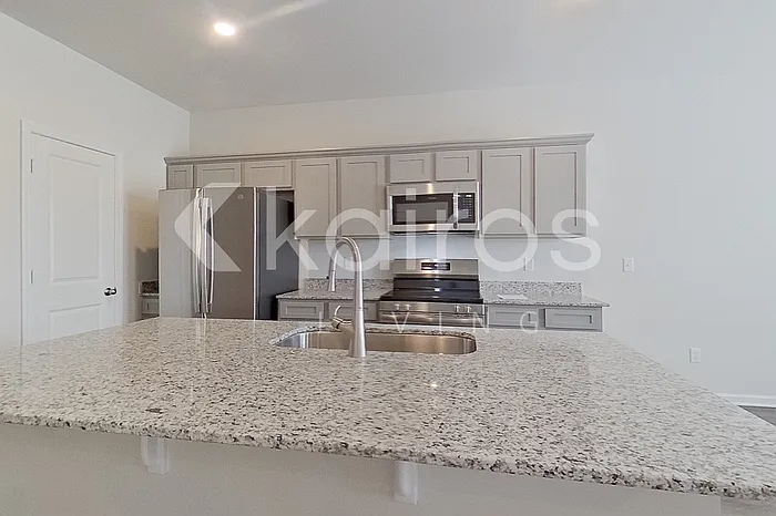 2129 Banyon Cir — Photo 6