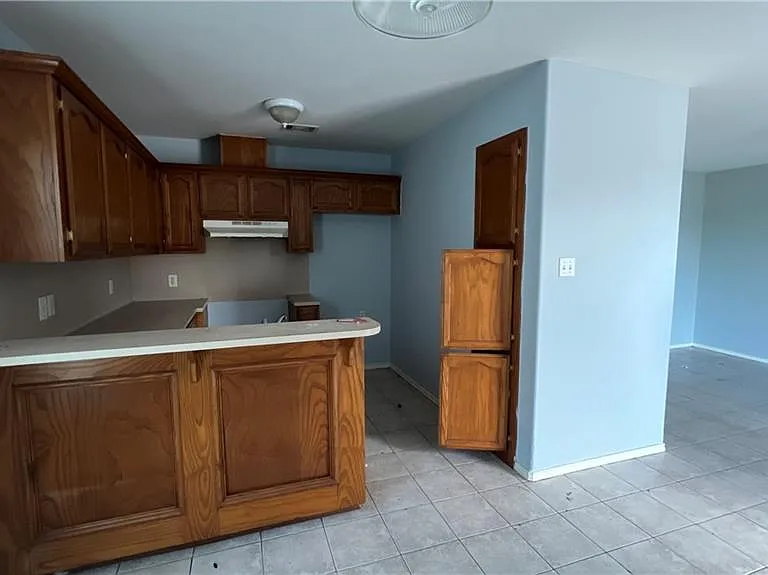 220 N Glasscock Blvd — Photo 4