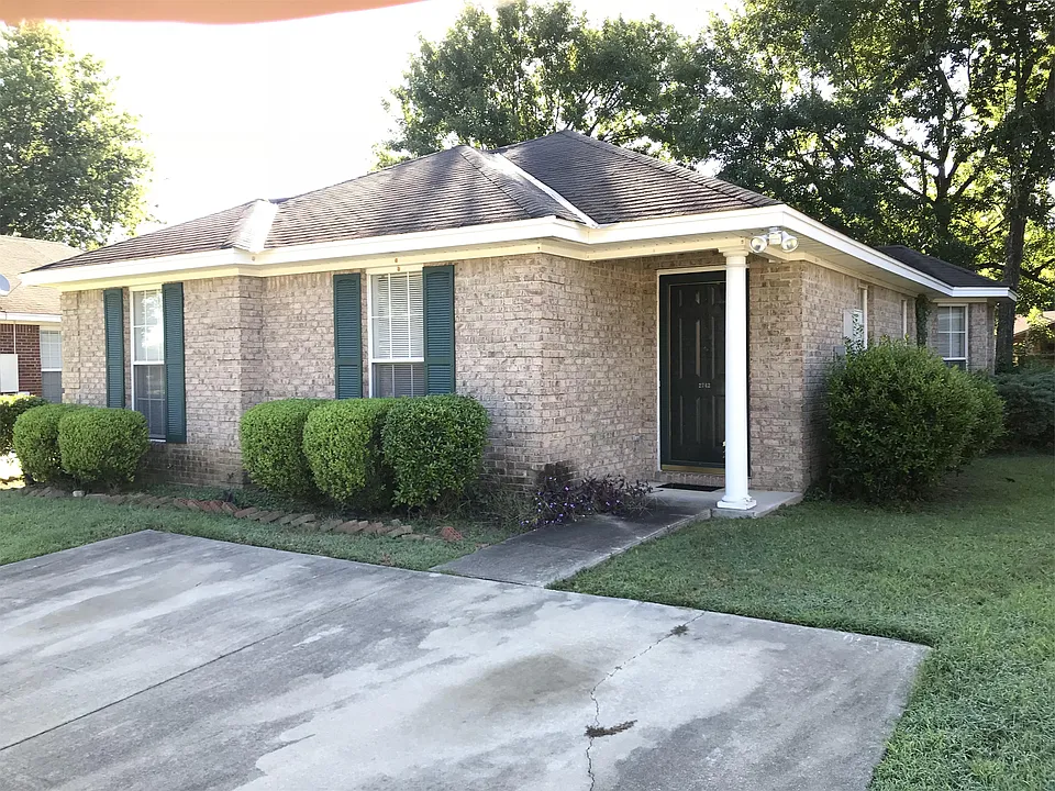 2742 Garden Brook Ct