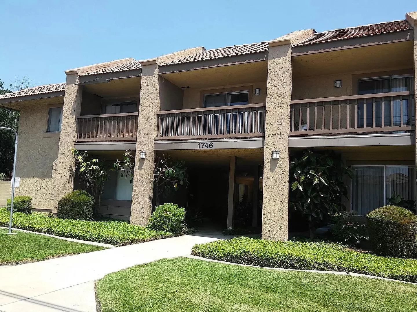 1746 S Sunflower Ave. — Photo 1