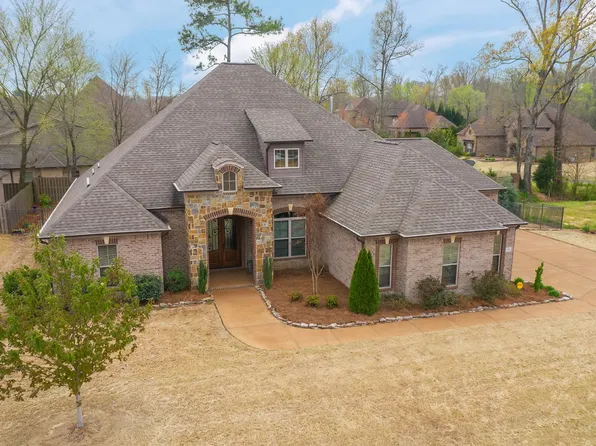 40 Rock Pointe Dr, Jackson, TN 38305