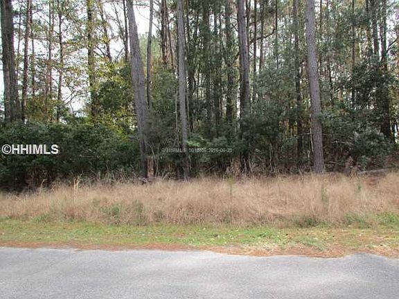 2nd image of 6 Pine Island Rd