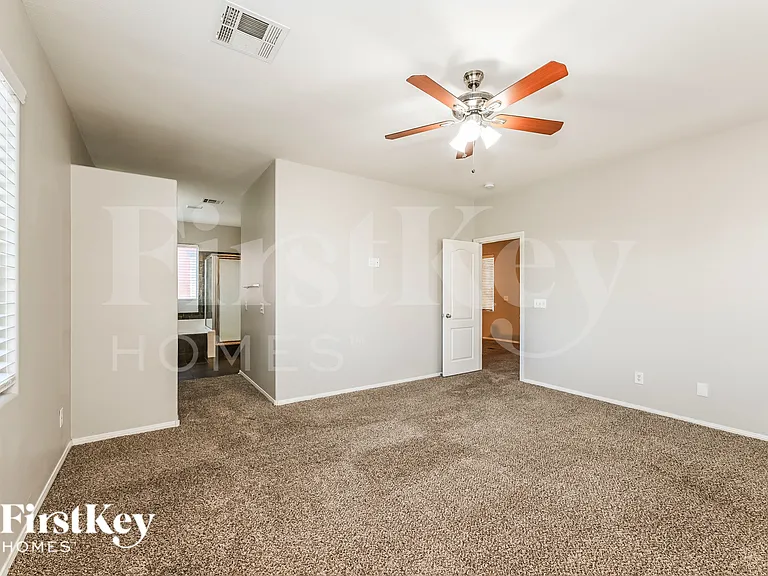 10828 Avenzano St — Photo 11