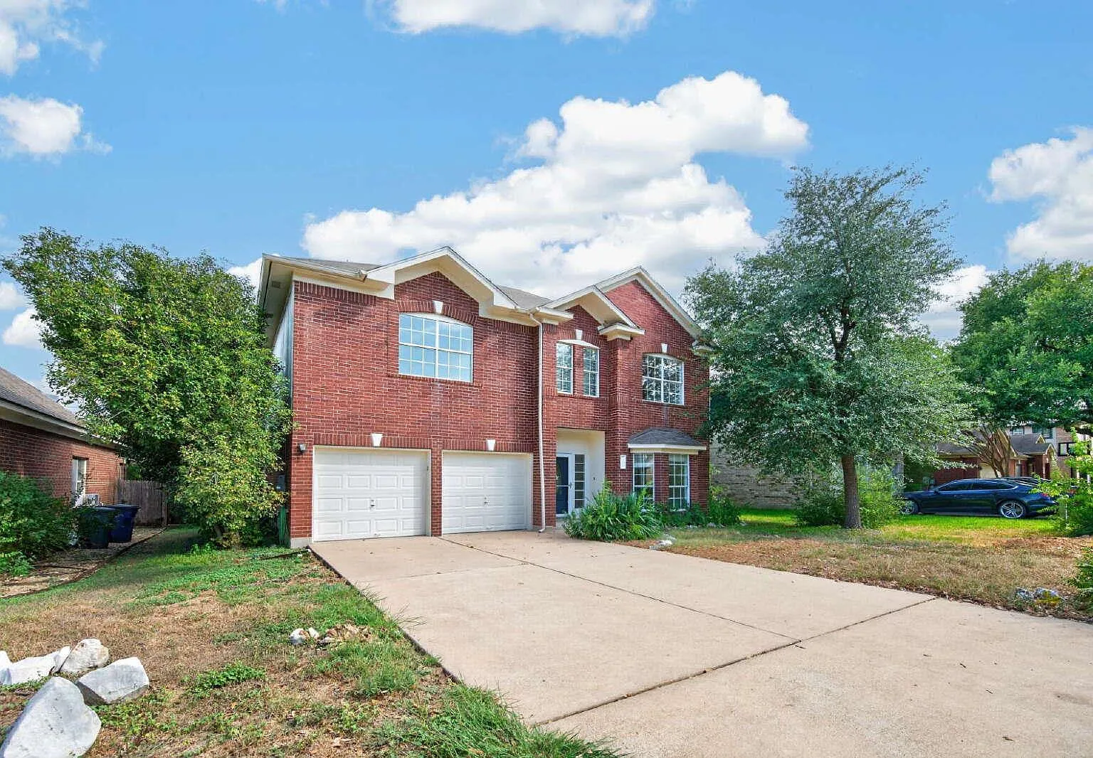 4 bed, 2.5 bath, 2732 sqft, $3,300 — Photo 1