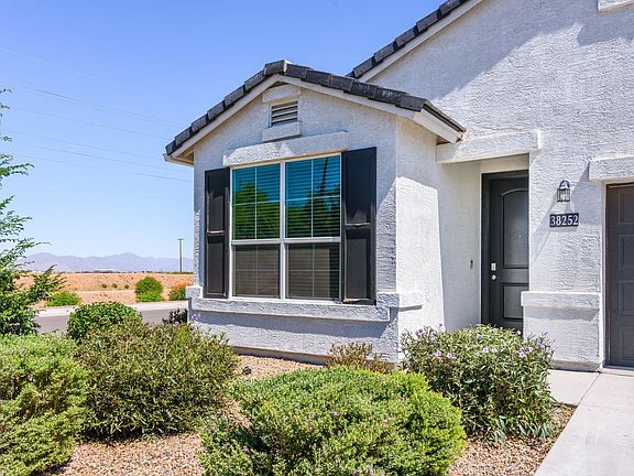 4th image of 38252 W San Alvarez Ave