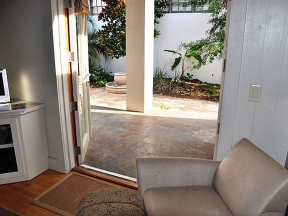 5th image of 17 Hopetown Ln