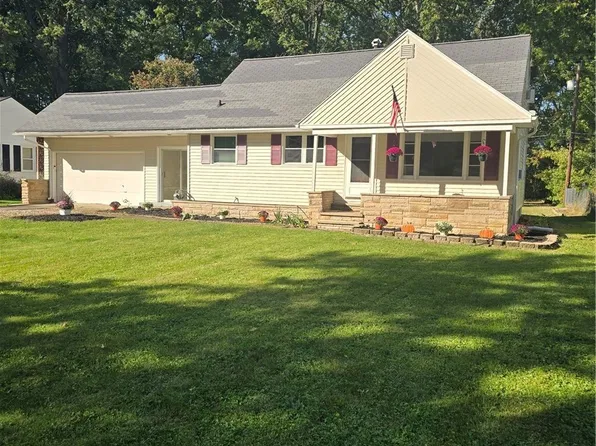 42108 Emerson Ct, Elyria, OH 44035