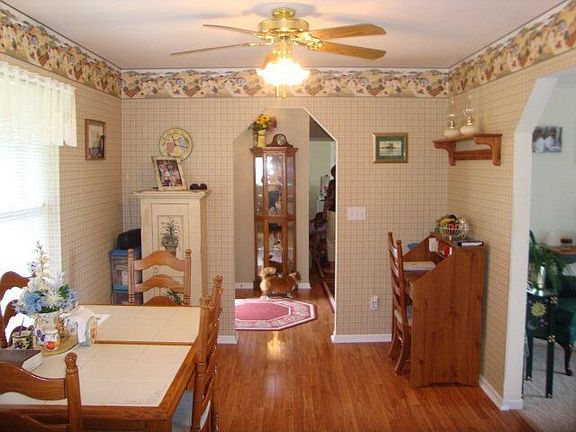 4th image of 2023 Teal Ln