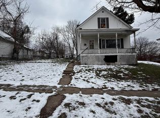241 S 9th St, Burlington, IA