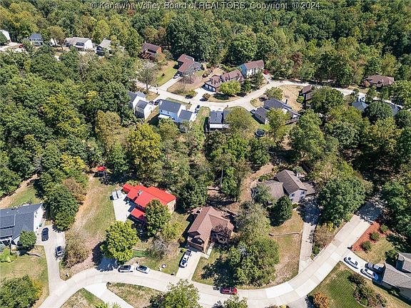4th image of 58 Deerfield Dr