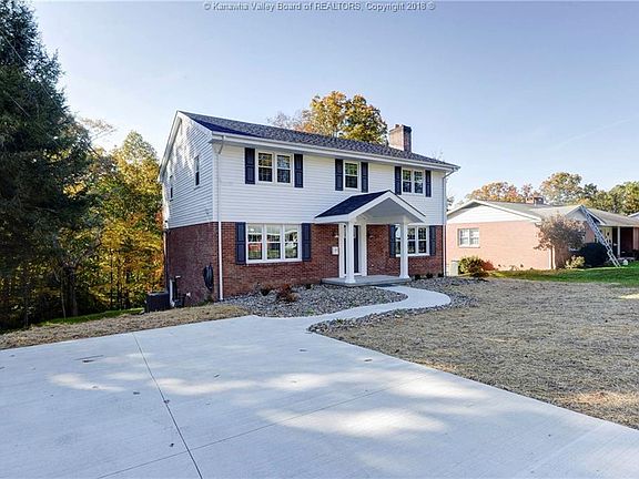 3rd image of 1410 Princess Dr