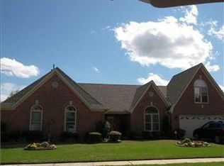 279 Wildfox Dr, Collierville, TN 38017