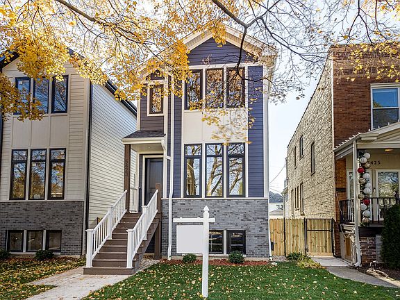 2nd image of 5423 W Leland Ave