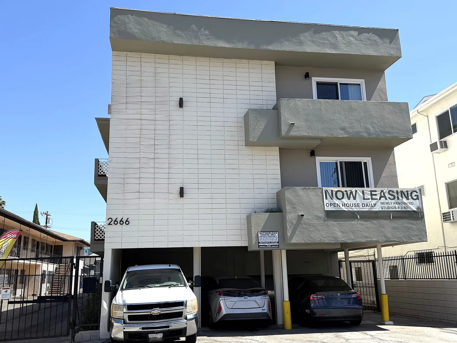 2 bed, 865 sqft, $2,500 — Photo 1
