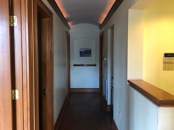 Main hallway with wonderful lighting
