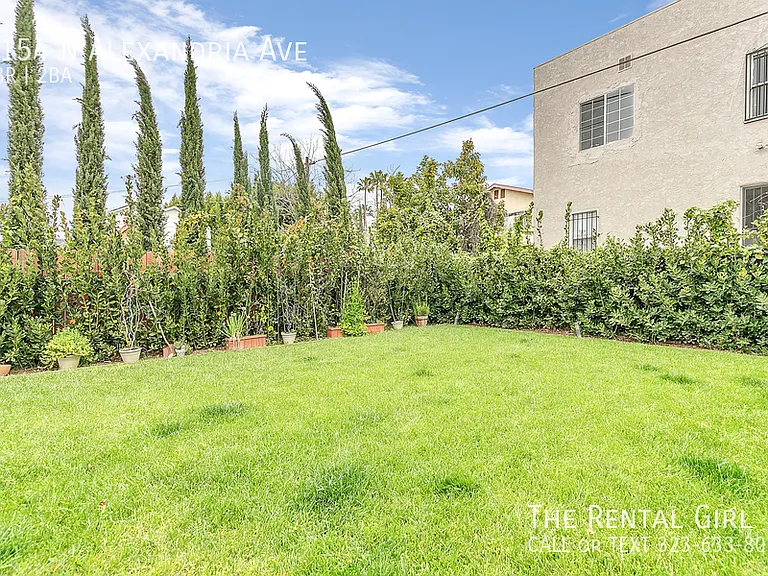 1154 N Alexandria Ave — Photo 32