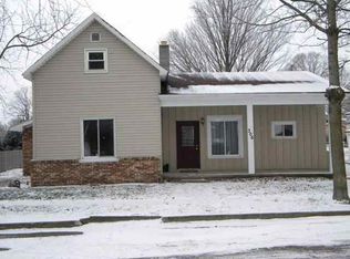 306 S Walnut St, Mentone, IN 46539