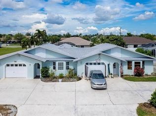 1422 SE 8th Ave, Cape Coral, FL 33990