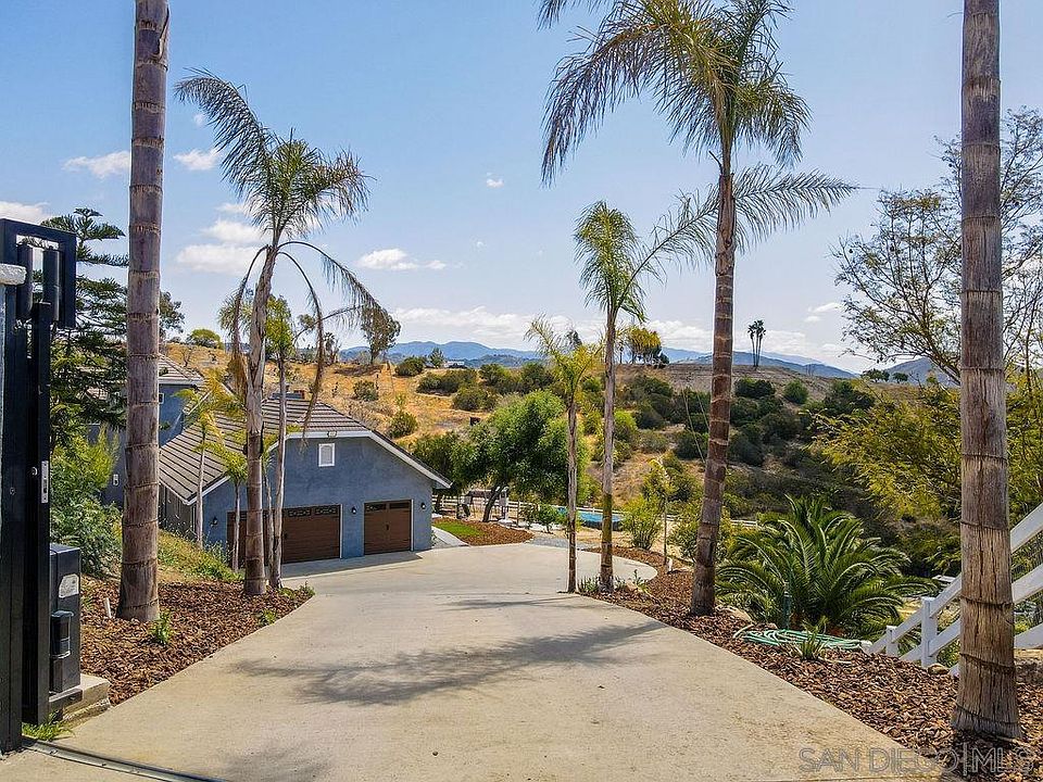 2nd image of 3576 Stonegate Pl
