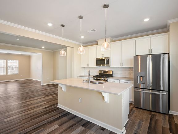 4th image of 3032 Castle Loch Ln