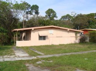 39 Barbados Dr, Palm Springs, FL 33461