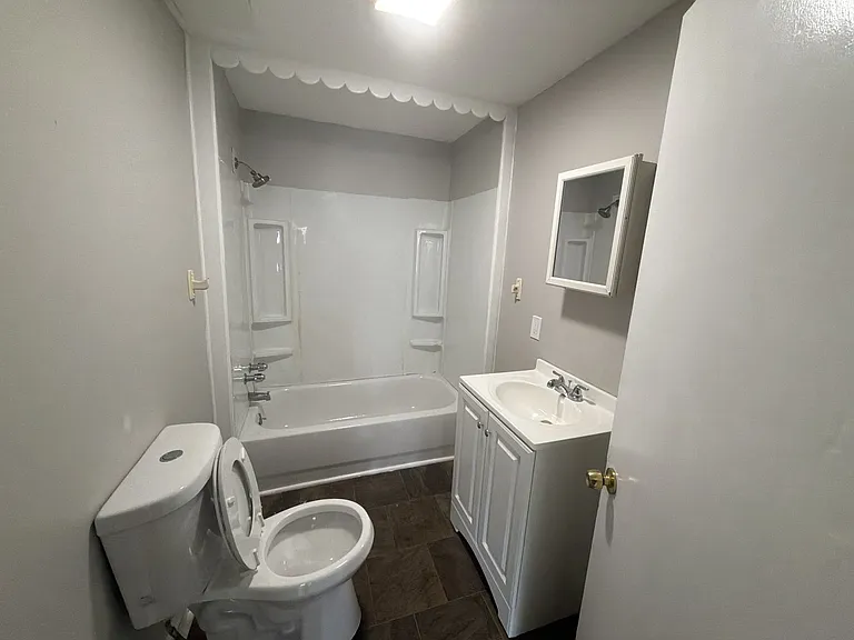 2305 Tate Ave — Photo 9