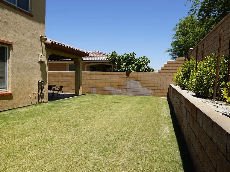 73467 Travers St — Photo 38