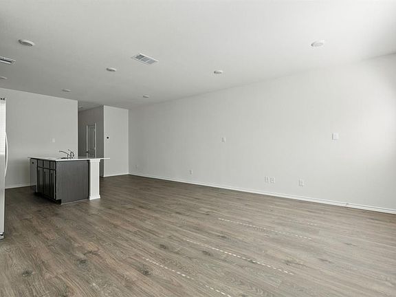 5th image of 317 Clematis St #317