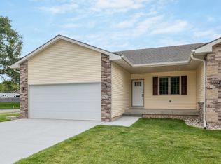 705 SE 55th St, Pleasant Hill, IA 50327
