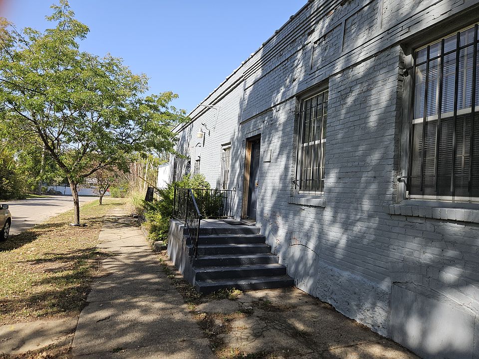 1st image of 1318 Woodruff Ave