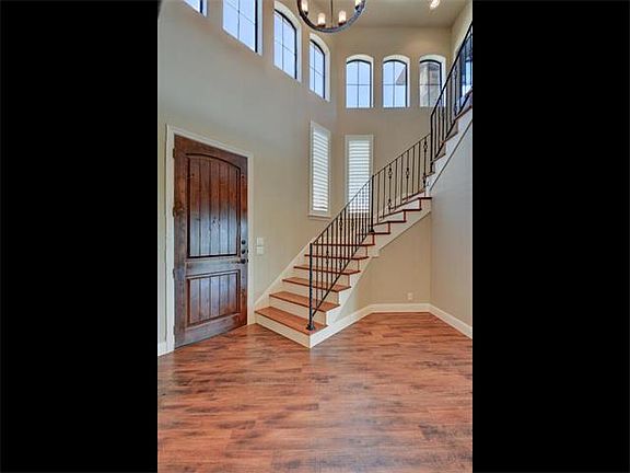 4th image of 112 Oak Glen Cv