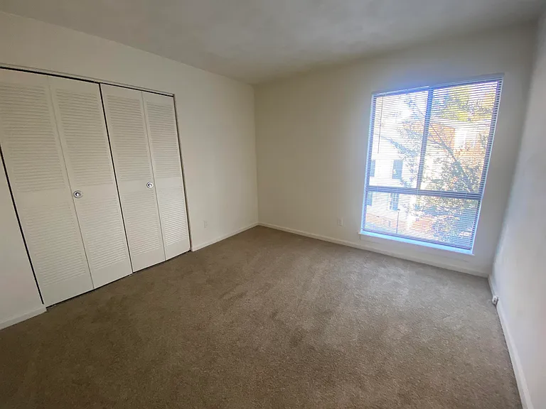 Princeton Circle West Apartments — Photo 94
