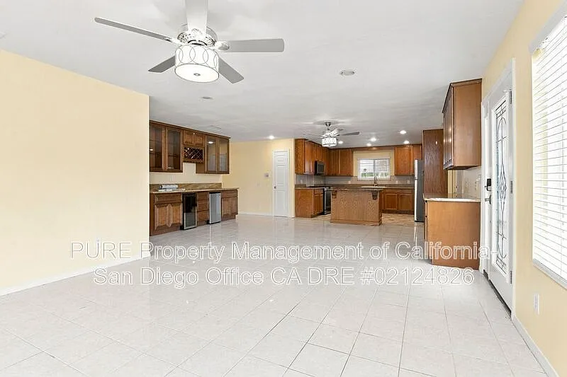 4 bed, 2.0 bath, 1518 sqft, $4,995 — Photo 3